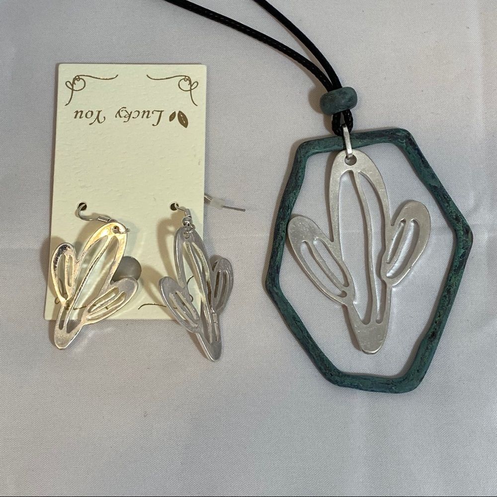 Cactus Silver Patina Necklace Earrings Set - Picture 4 of 7